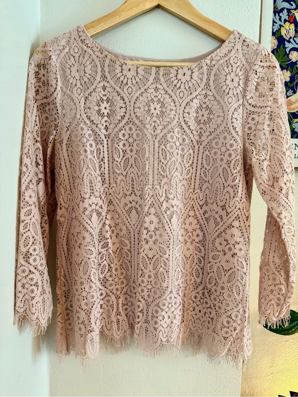 LOFT Floral Lace Overlay Blouse — XS — Dusty Blush
